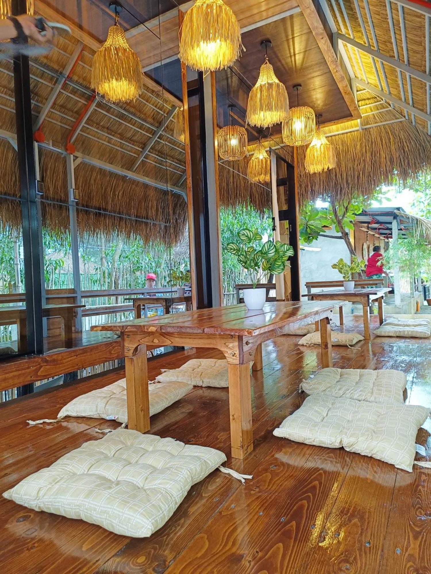 فندق Straw Huts Liwliwa San Felipe  المظهر الخارجي الصورة